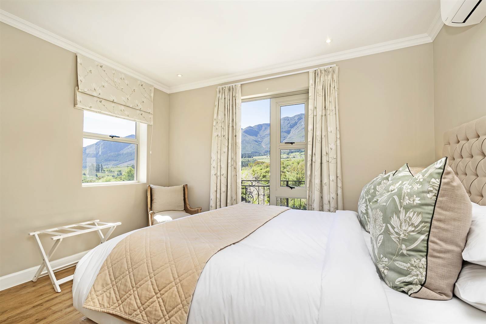 2 Bed House in Franschhoek photo number 13
