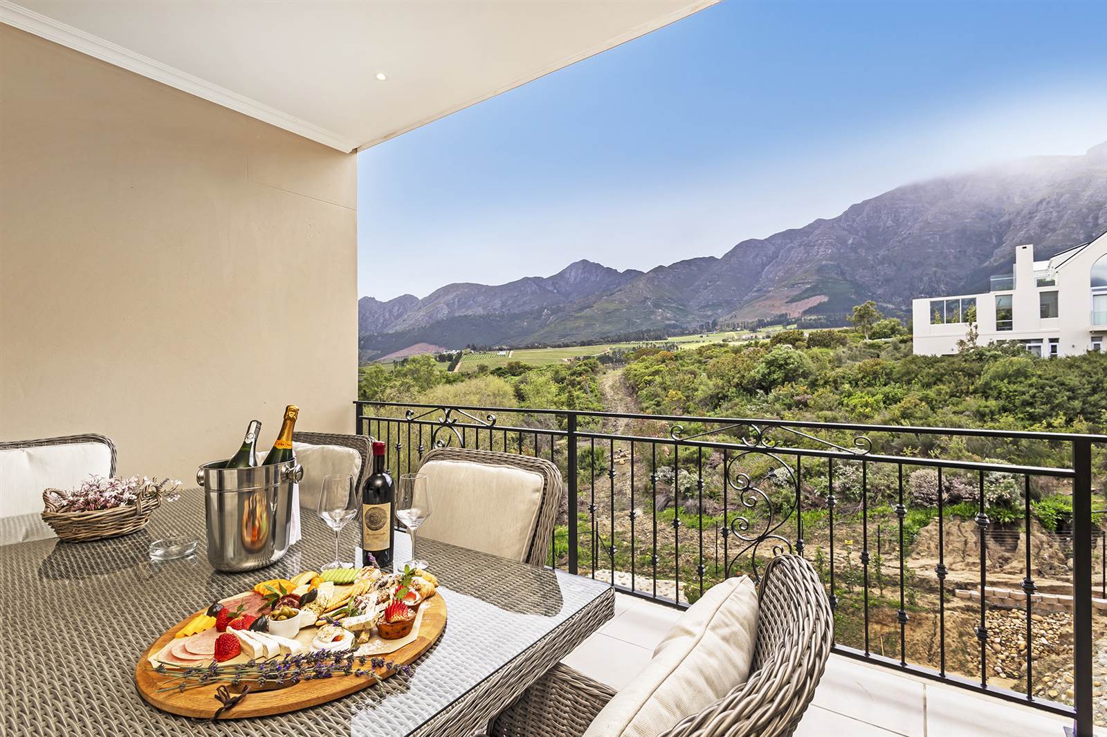 2 Bed House in Franschhoek photo number 1