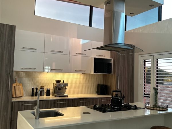 3 Bedroom Townhouse 3 Bedroom Townhouse