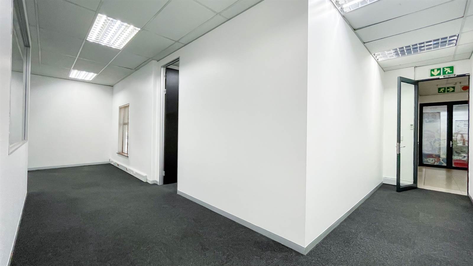 109  m² Commercial space in Bedfordview photo number 20