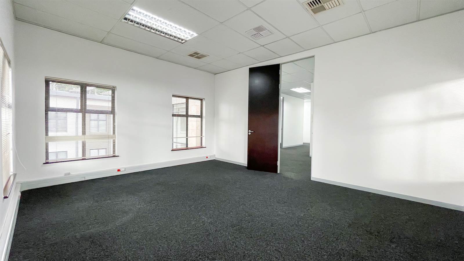 109  m² Commercial space in Bedfordview photo number 7
