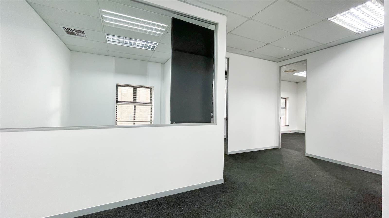 109  m² Commercial space in Bedfordview photo number 15