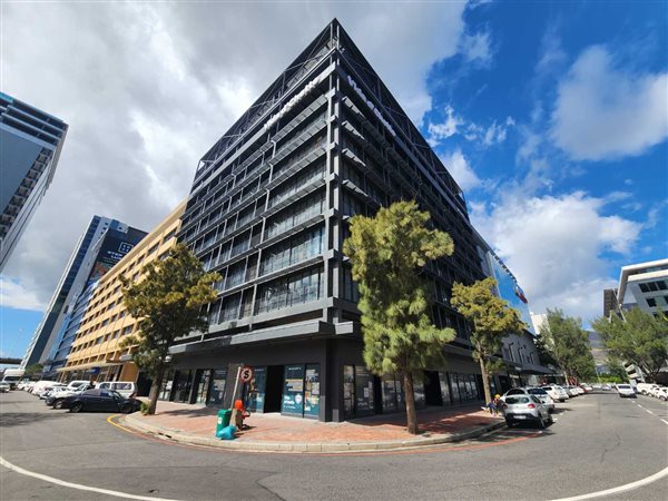 457  m² Retail Space in Cape Town City Centre