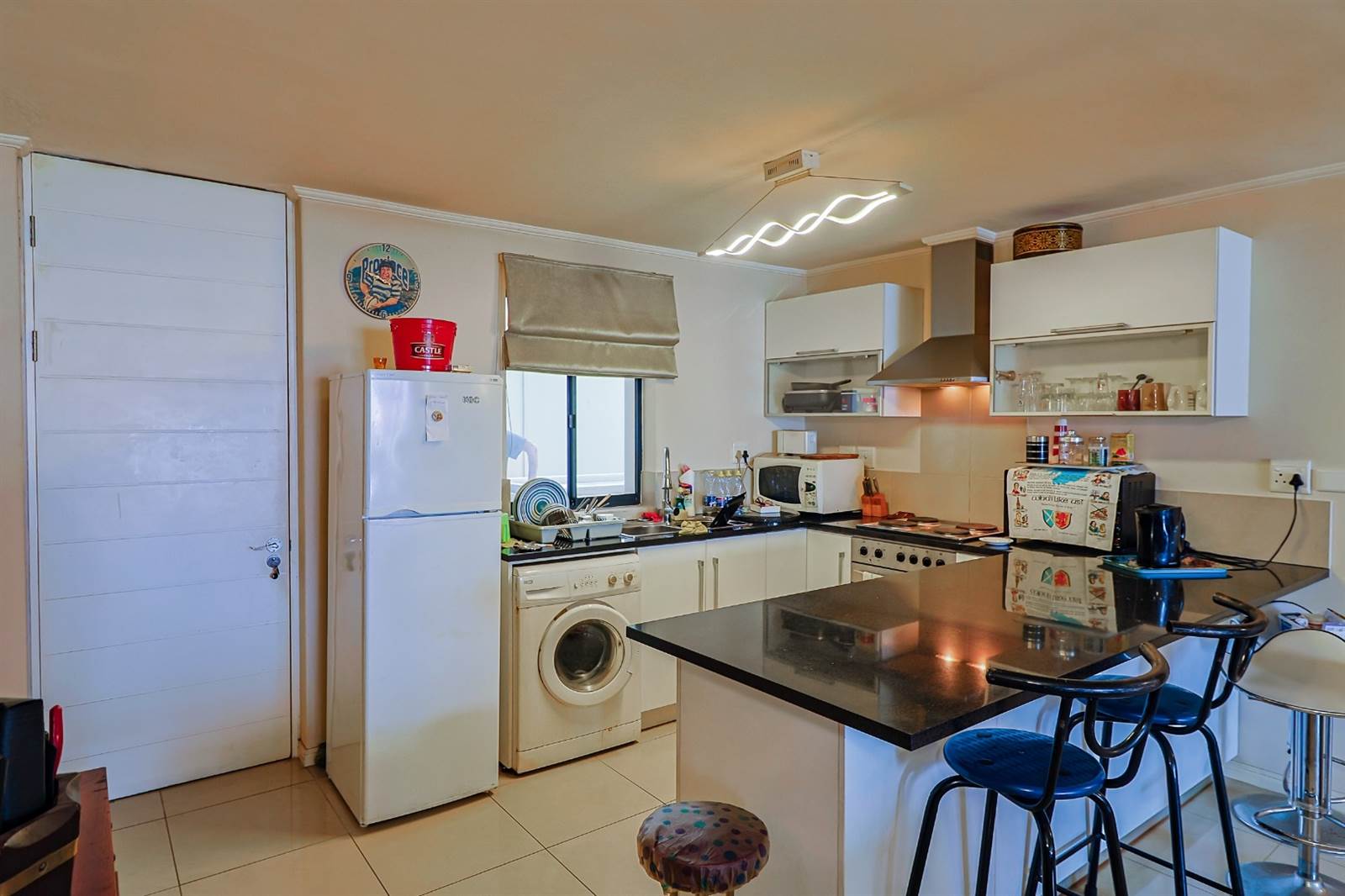 2 Bed Apartment in Gansbaai and surrounds photo number 3