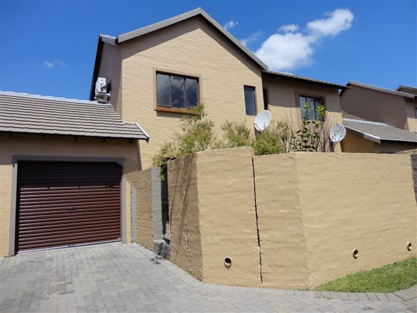 2 Bed Townhouse in Noordwyk