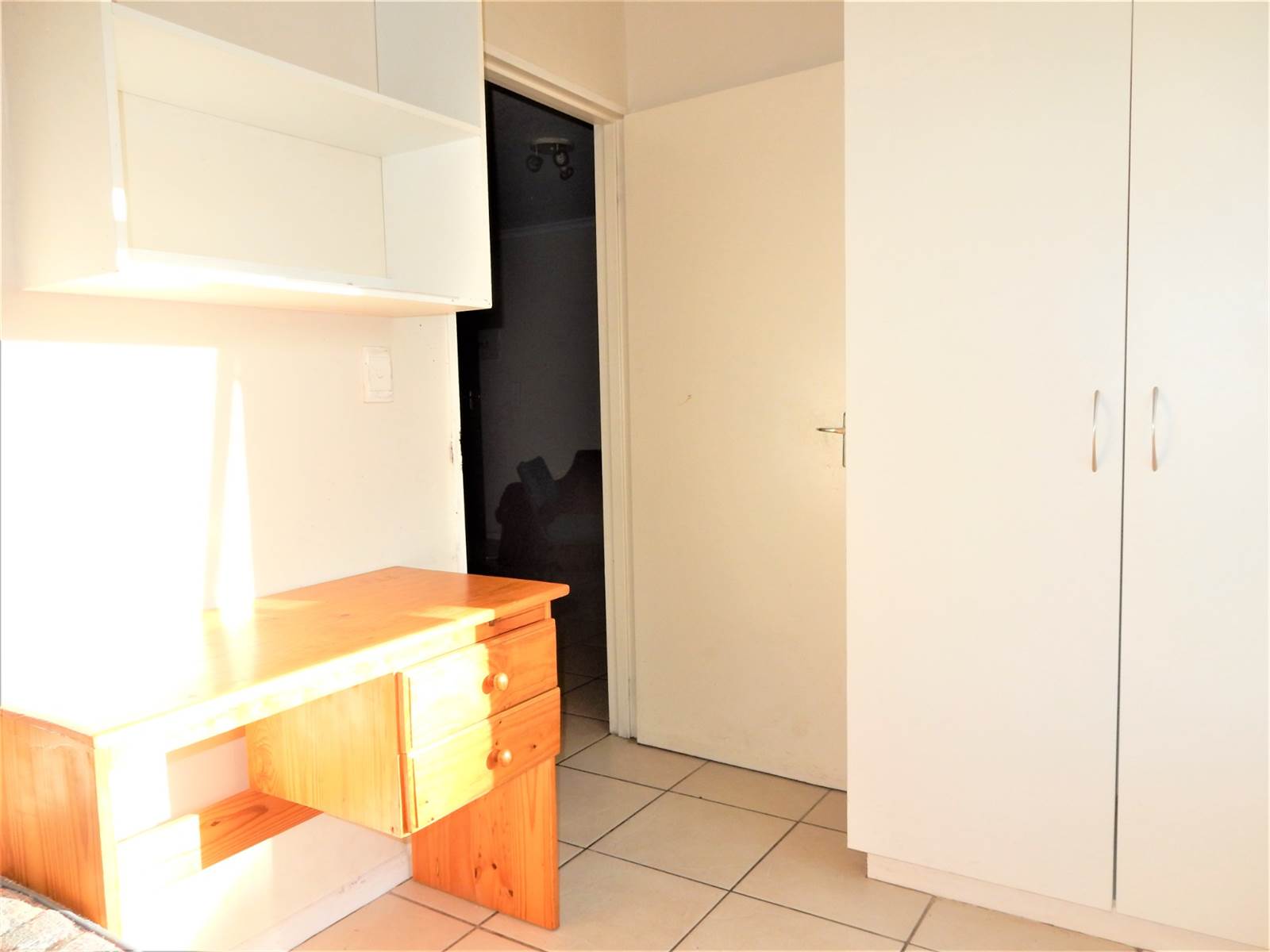 3 Bed Apartment in Wellington Central photo number 5