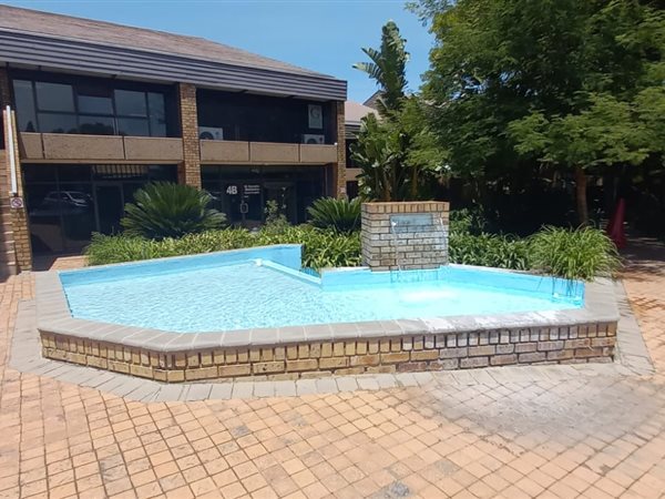 71  m² Commercial space in Garsfontein