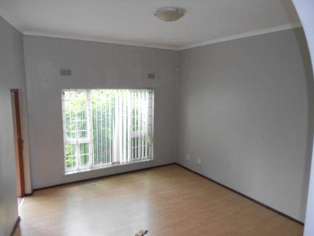 3 Bed Simplex in New Germany photo number 7