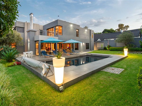 5 Bedroom House 5 Bedroom House