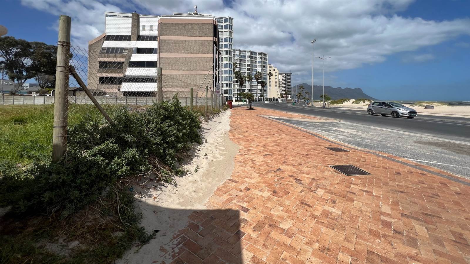 1070 m² Land available in Strand South photo number 12