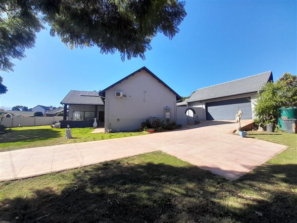 3 Bedroom House 3 Bedroom House