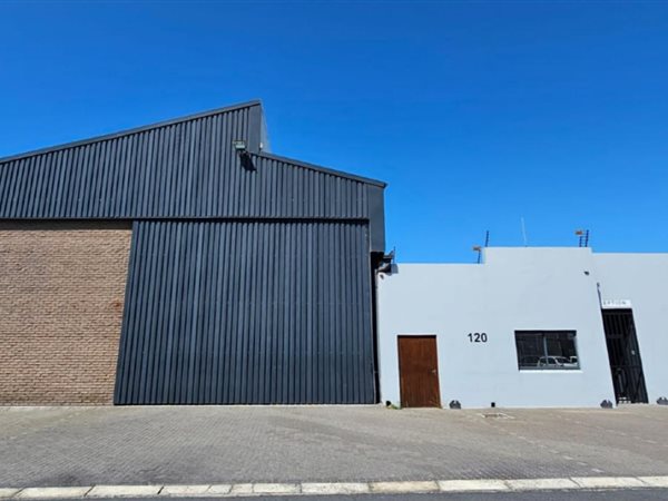 1 635  m² Industrial space