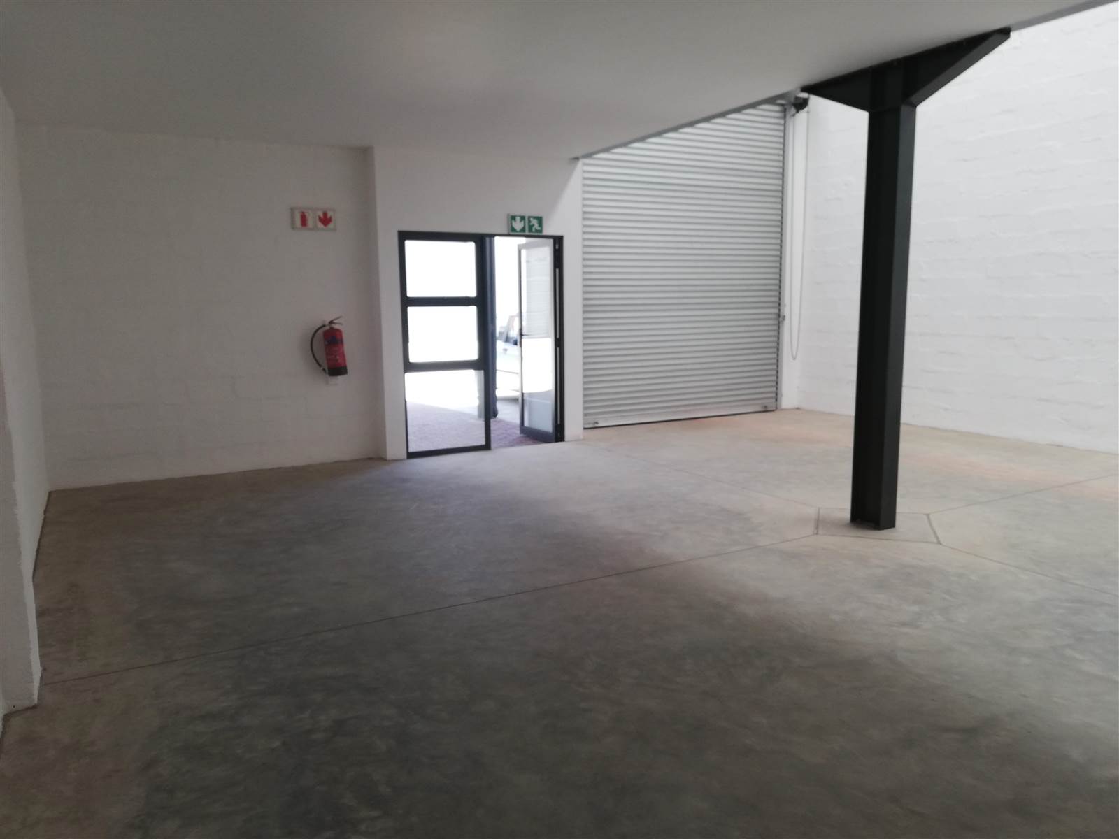 180  m² Industrial space in Cornubia photo number 4