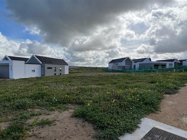 761 m² Land available in Langebaan Country Estate