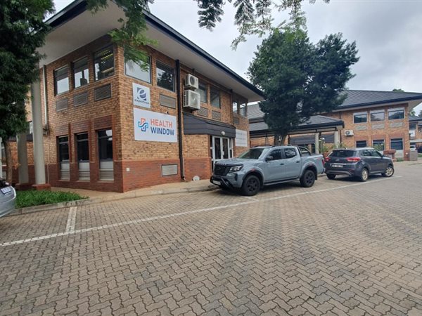 227  m² Commercial space