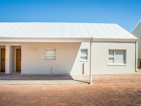 2 Bedroom House 2 Bedroom House