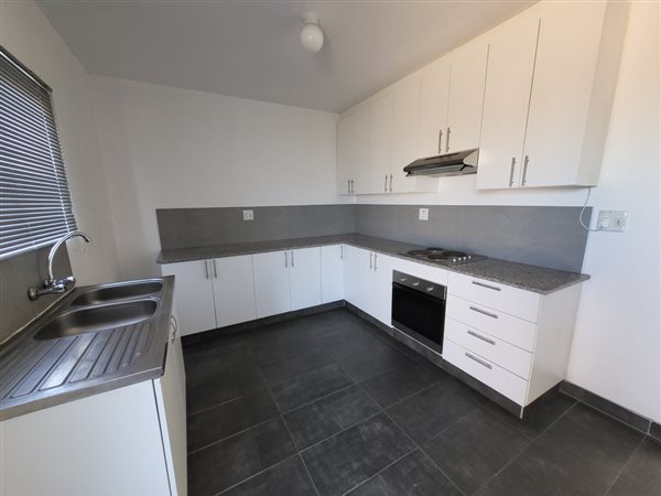 3 Bed Townhouse in Eastbury