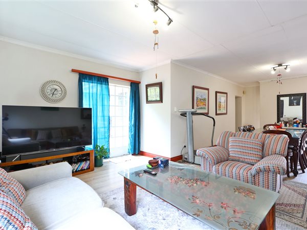 3 Bed Apartment in Woodmead