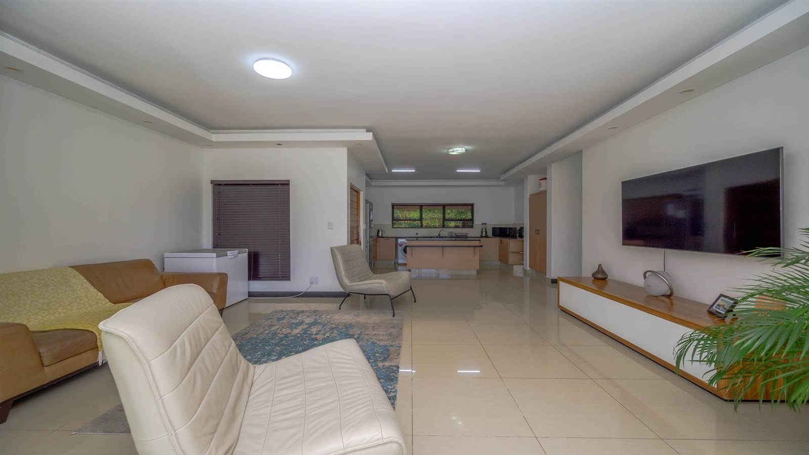3 Bed Apartment in Palm Lakes Estate photo number 13
