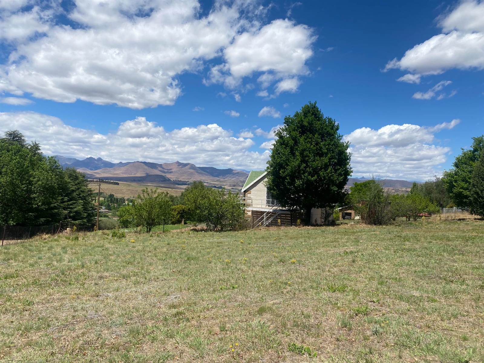 2710 m² Land available in Clarens photo number 3