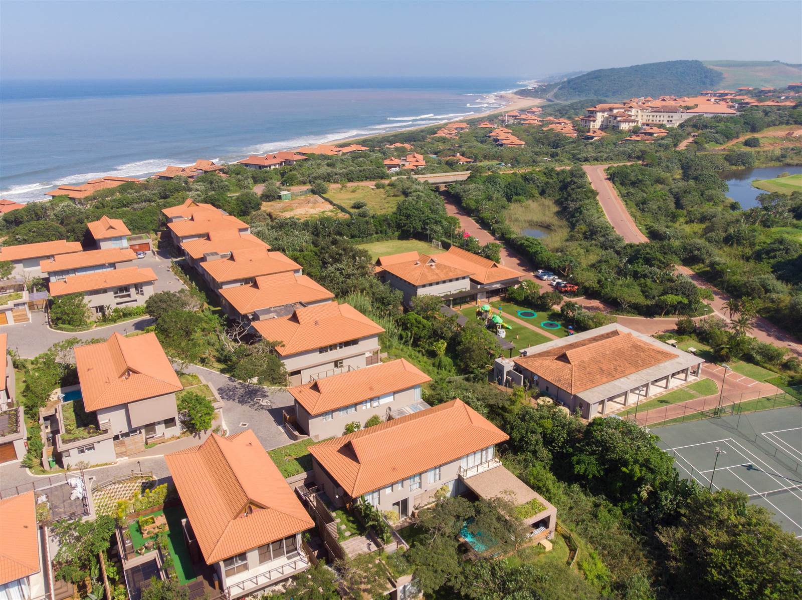 4 Bed Apartment in Zimbali Estate photo number 14
