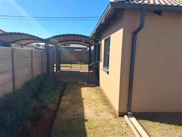 2 Bedroom House 2 Bedroom House