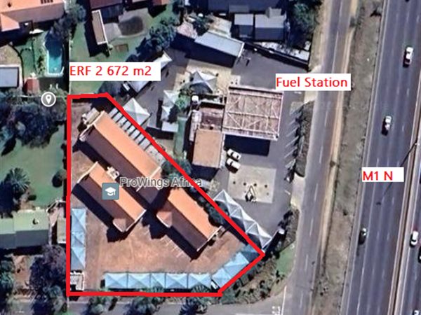 1068  m² Commercial space
