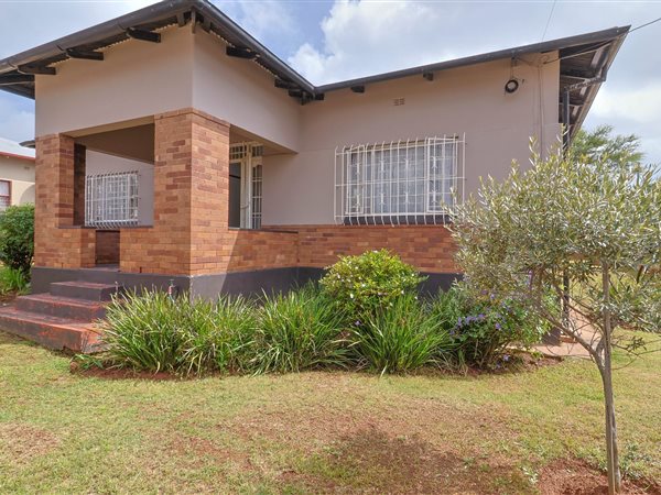 3 Bedroom House 3 Bedroom House