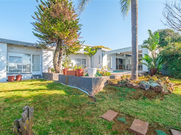 4 Bedroom House 4 Bedroom House