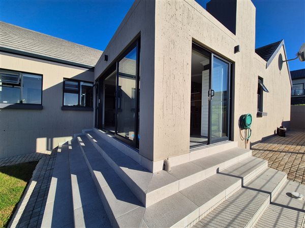 3 Bedroom House 3 Bedroom House