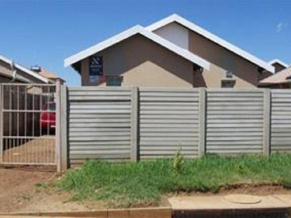 2 Bedroom House 2 Bedroom House