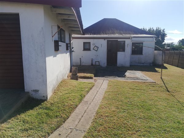 3 Bedroom House 3 Bedroom House