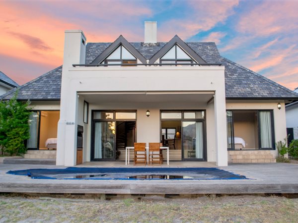 4 Bedroom House 4 Bedroom House