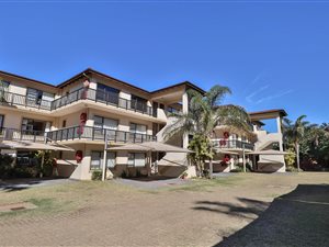 3 Bed Apartment in Shelly Beach