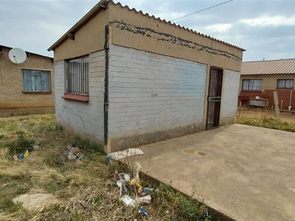 1 Bedroom House