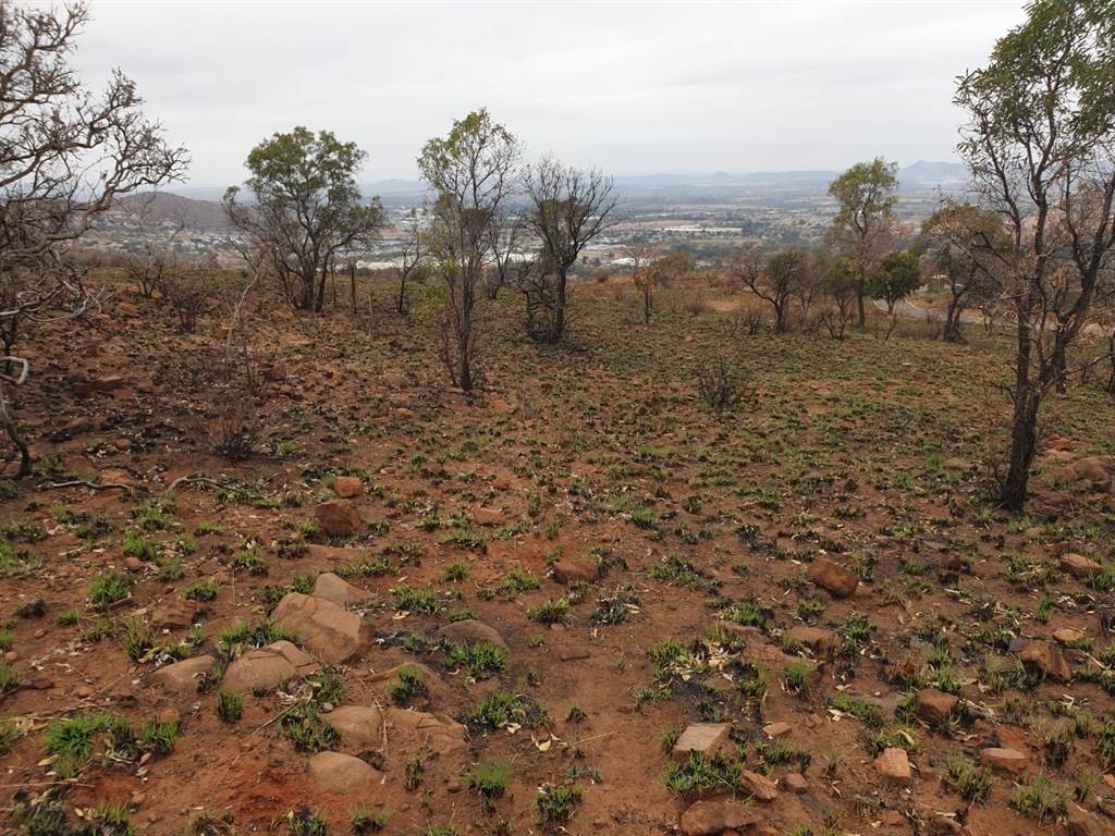 2 ha Land available in Waterkloof photo number 3