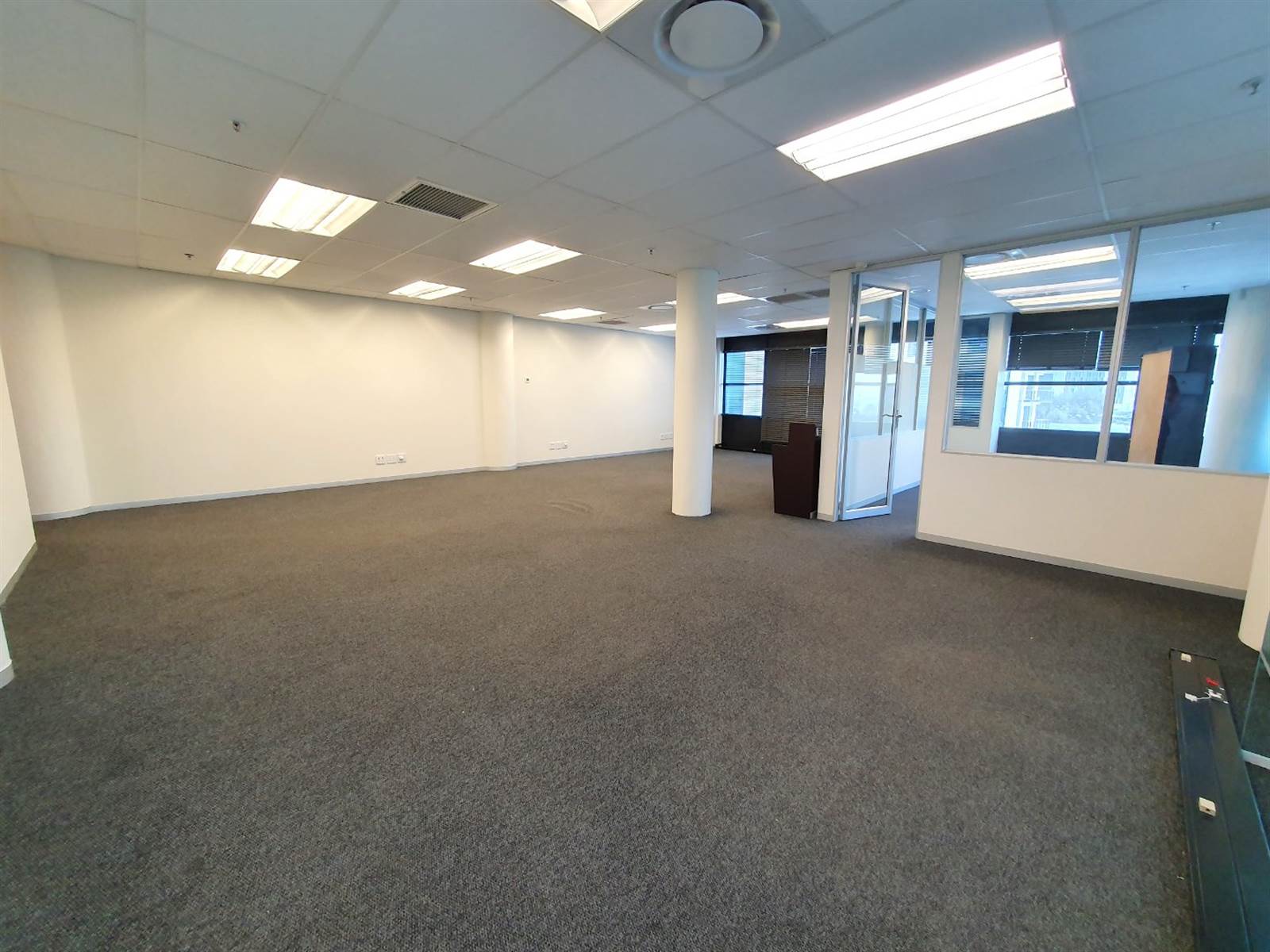 135  m² Office Space in Morningside photo number 10