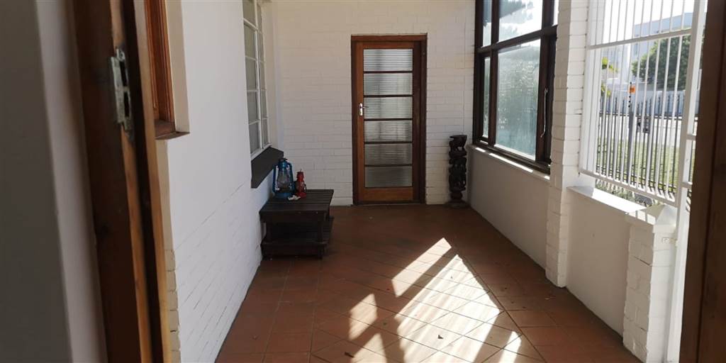 3 Bed House in Jeffreys Bay photo number 23