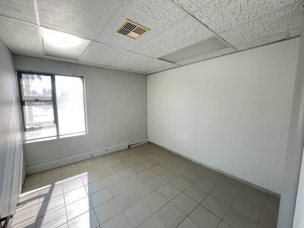 135  m² Commercial space in Fourways photo number 8