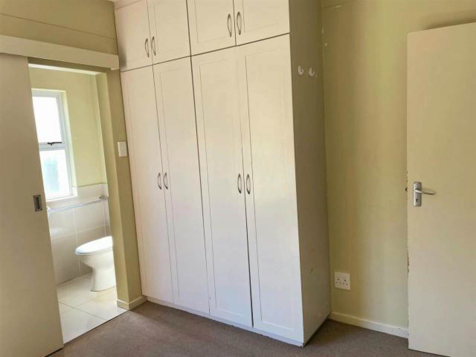2 Bed Townhouse in Grahamstown photo number 5
