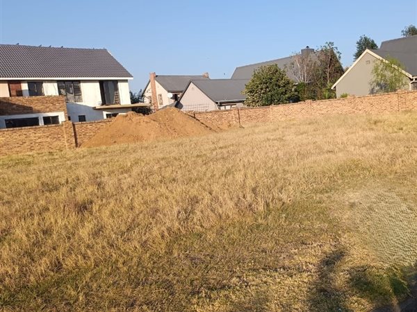 600 m² Land 600 m² Land