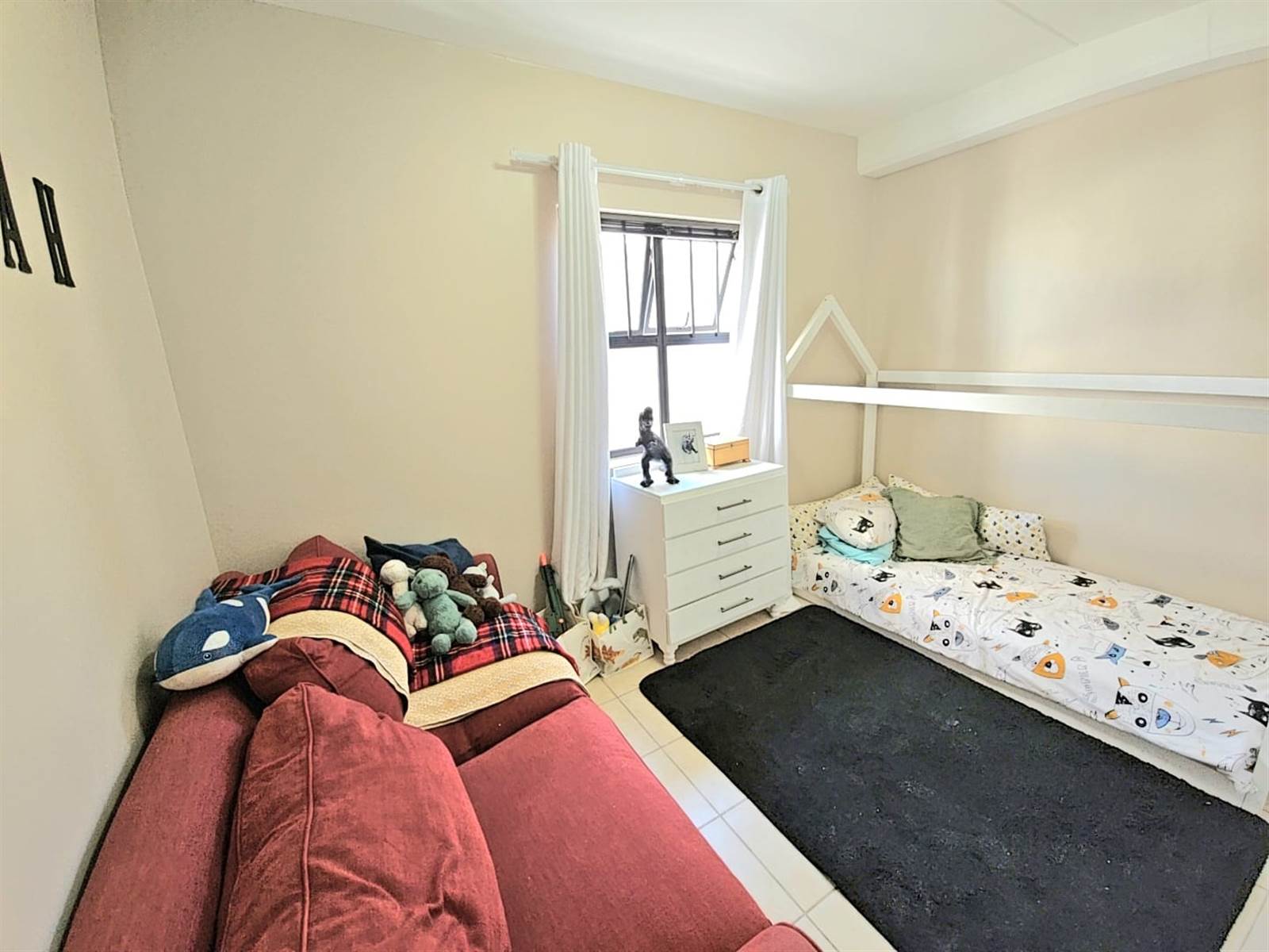 2 Bed Apartment in Admirals Park photo number 22