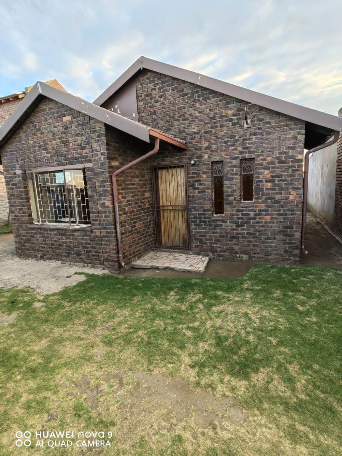 2 Bed House in Secunda photo number 1