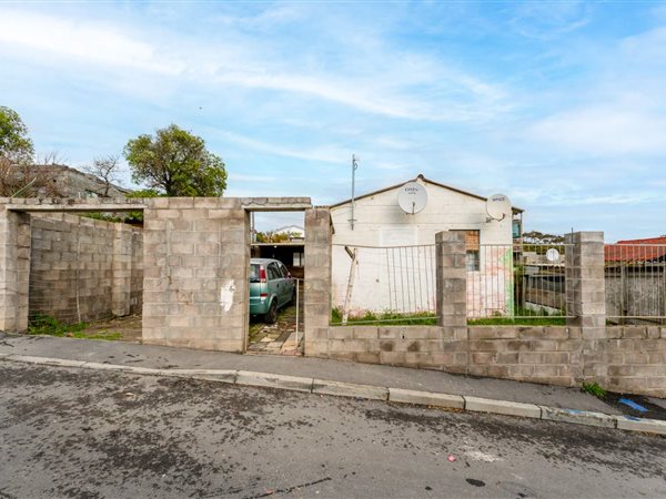 2 Bedroom House
