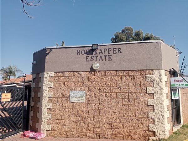 2 Bedroom Simplex 2 Bedroom Simplex