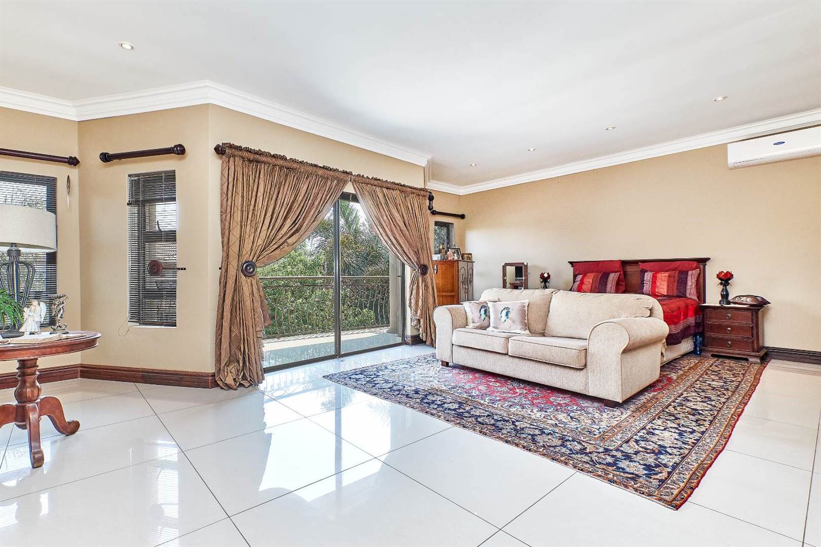 4 Bed House in Bushwillow Park Estate photo number 5