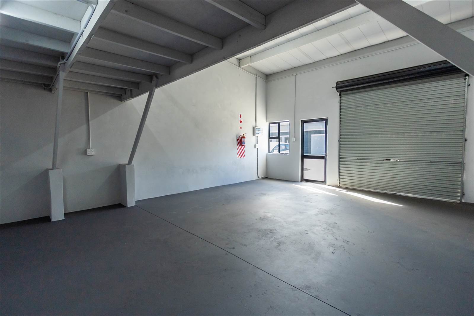 66  m² Commercial space in Alton photo number 2