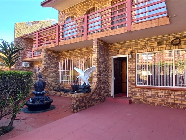 2 Bedroom Townhouse