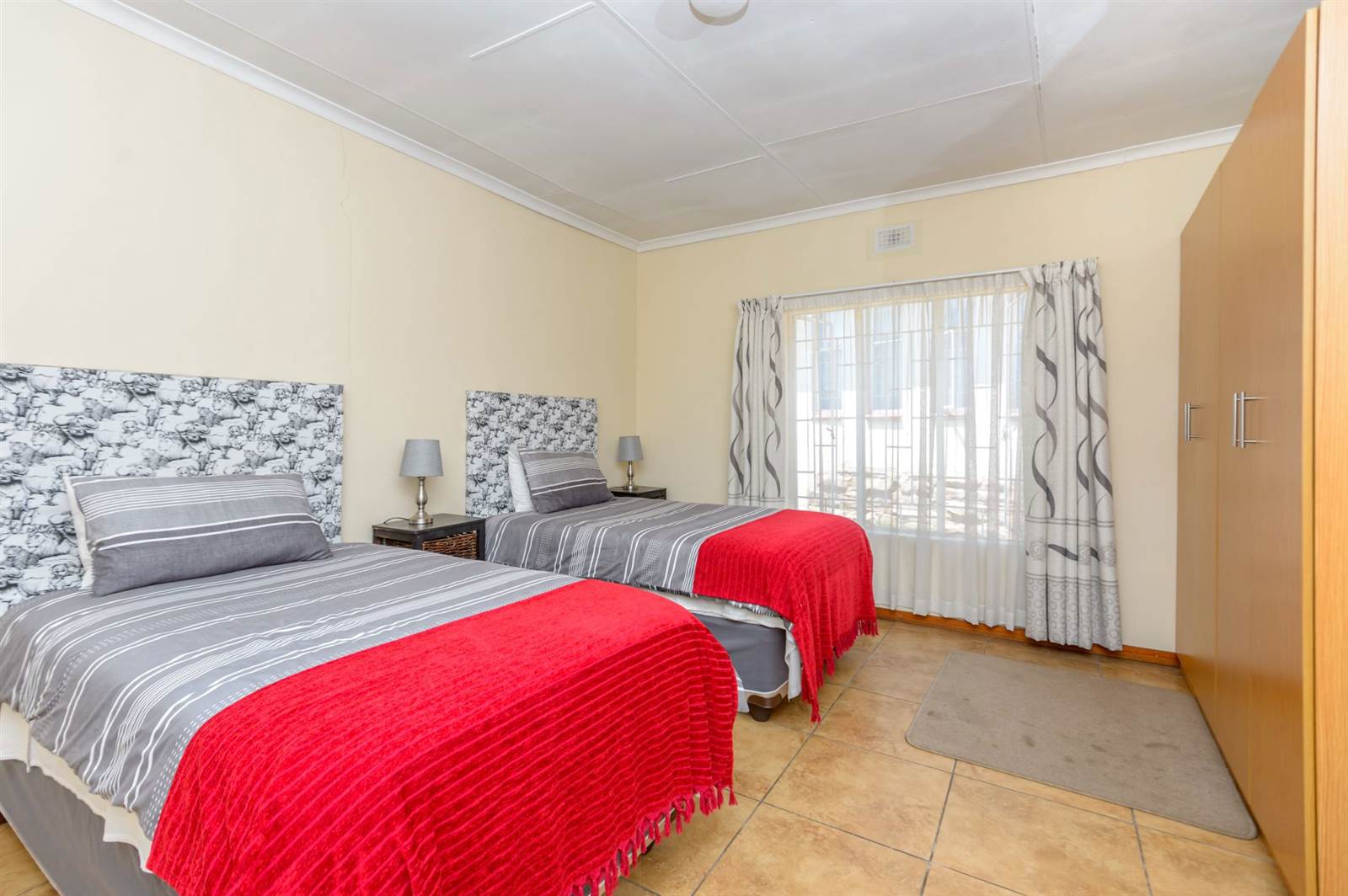 5 Bed House in Pacaltsdorp photo number 21