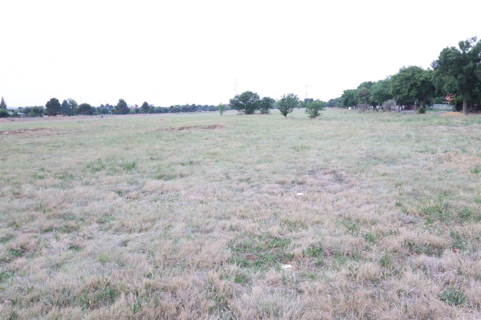 793 m² Land available in Fauresmith photo number 2
